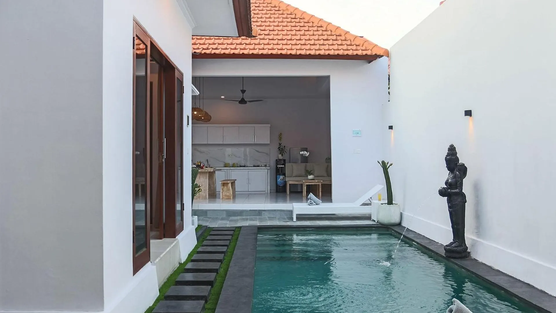 Maisaba Seminyak Loft & Villas 0*,